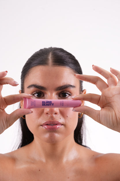 Lip Serum Voluminizador Blürr Beauty, detalle del empaque